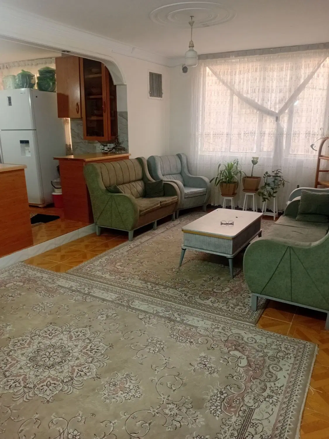آپارتمان دو خواب ۸۰ متری حصارک بالا
