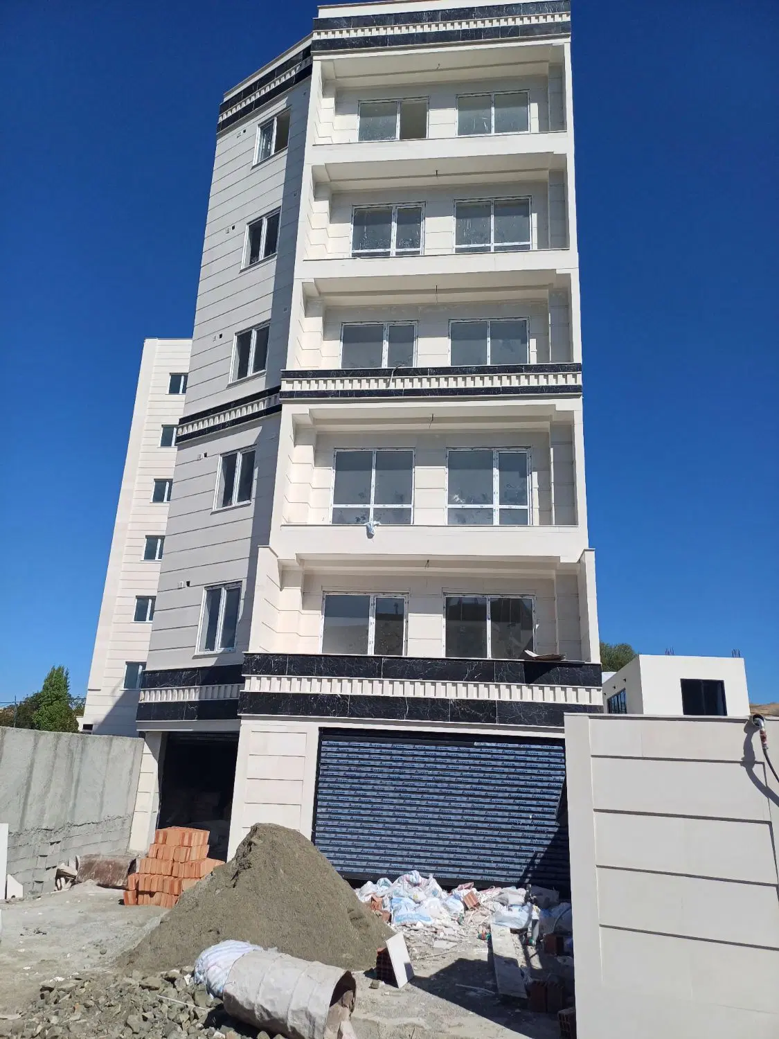 فروش آپارتمان تک واحدی