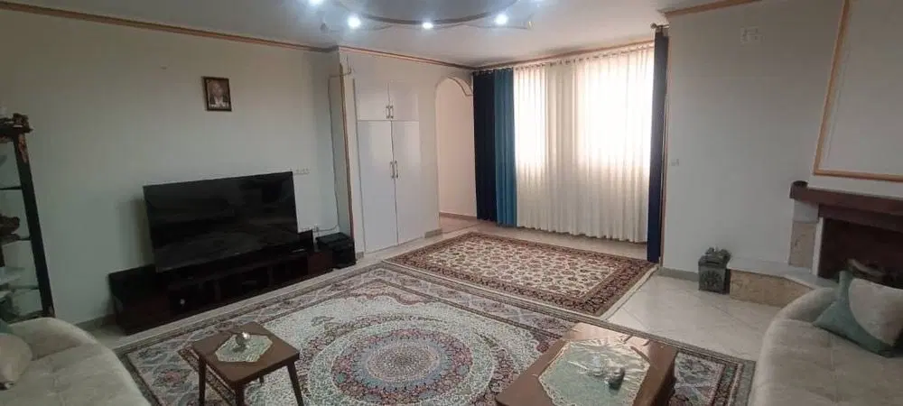 2 آپارتمان 83 متری با پارکینگ سندی در یک ساختمان