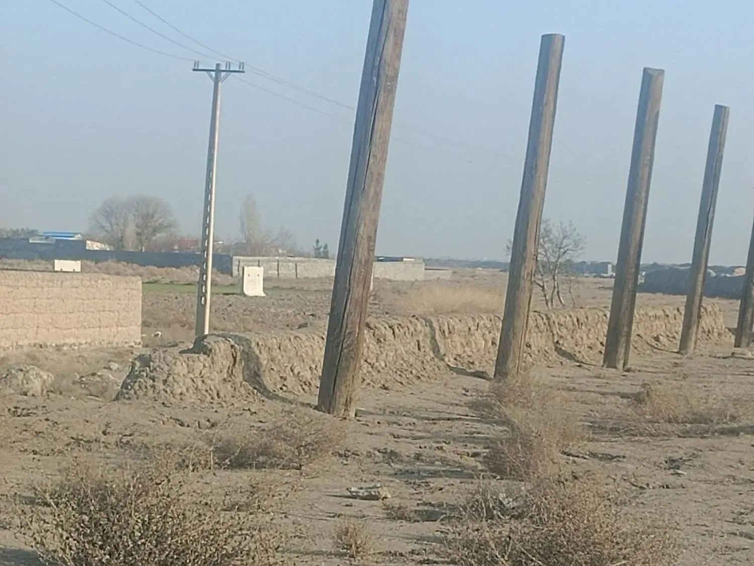زمین بزرگ سند دار آب دار با موقعیت بسیار خوب