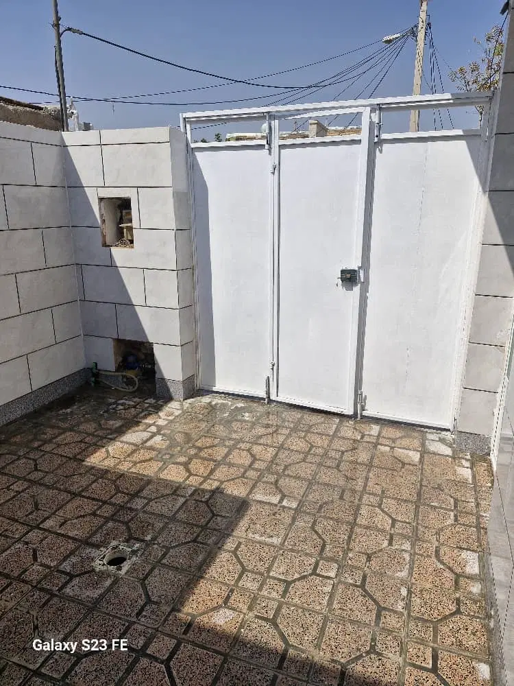 منزل ۱خواب ۸۵متری درب حیاط