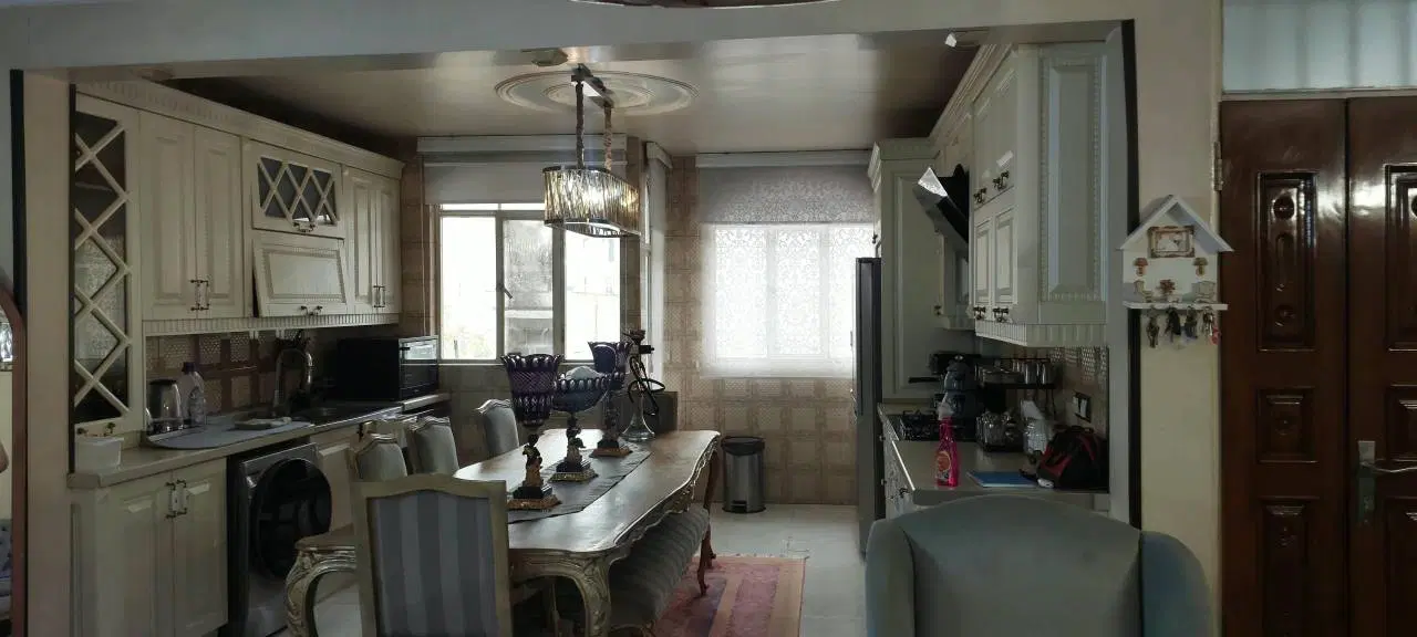 ایراندوست ۹۰ متر با پارکینگ و انباری