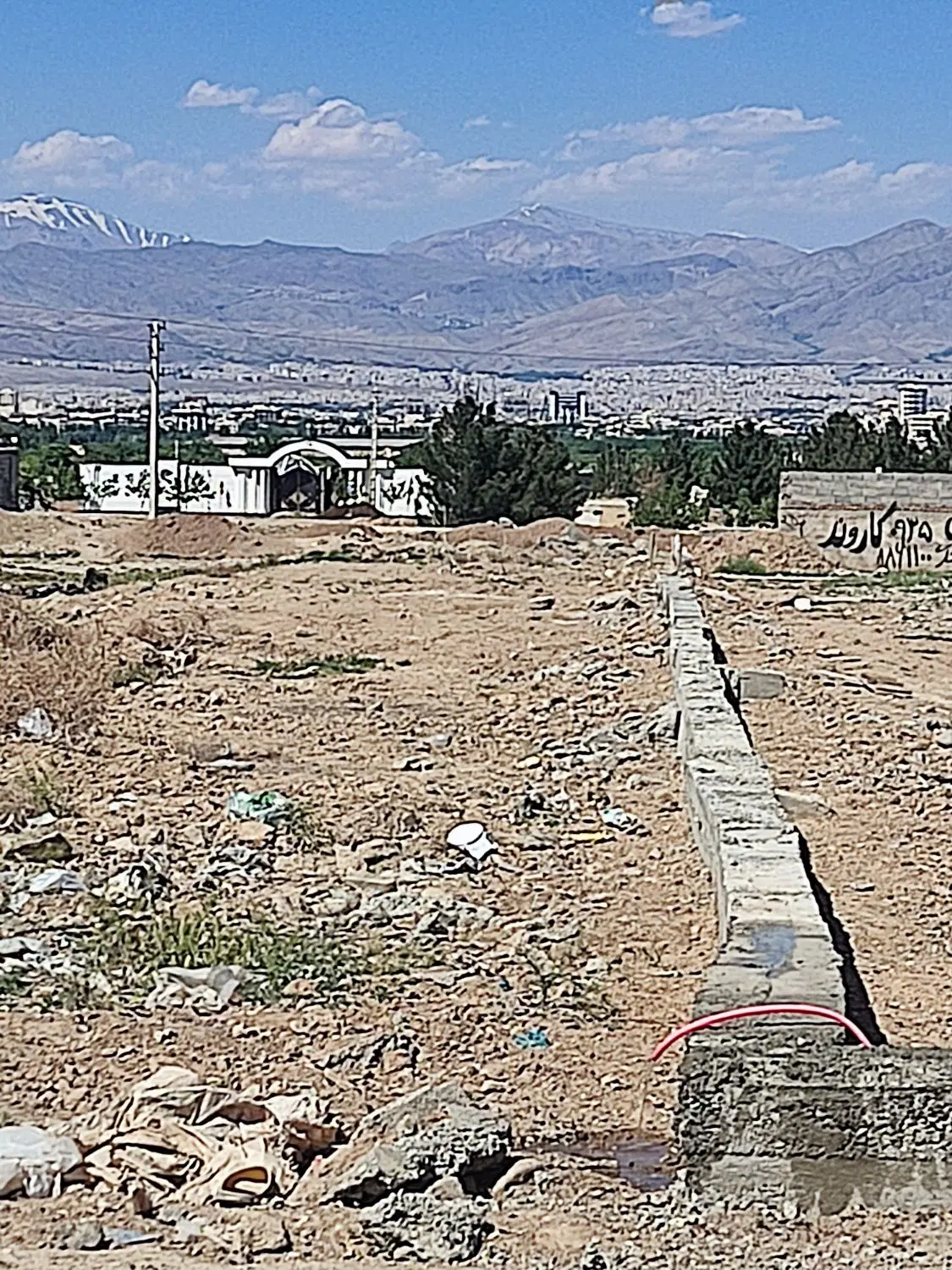 سالن ۲۰۰الی ۳۰۰متری پیش‌فروش