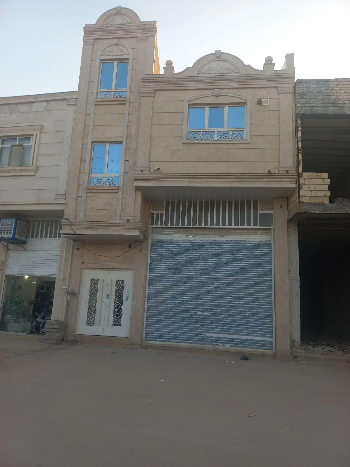 فروش ،یک باب مغازه ،یا معاوضه با آپارتمان توافقی