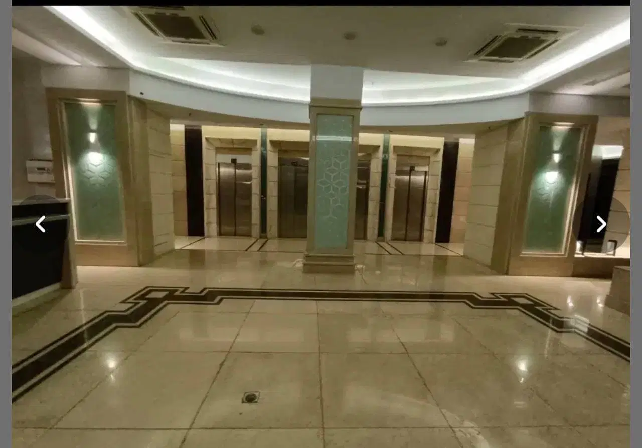 ۱۰۲ متری در شهرک صدرا