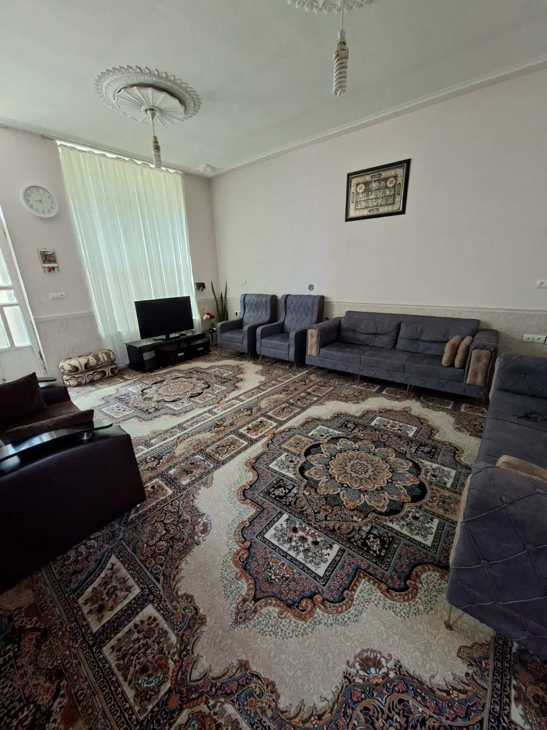 رهن کامل خانه واقع در بلوار نصرشرقی