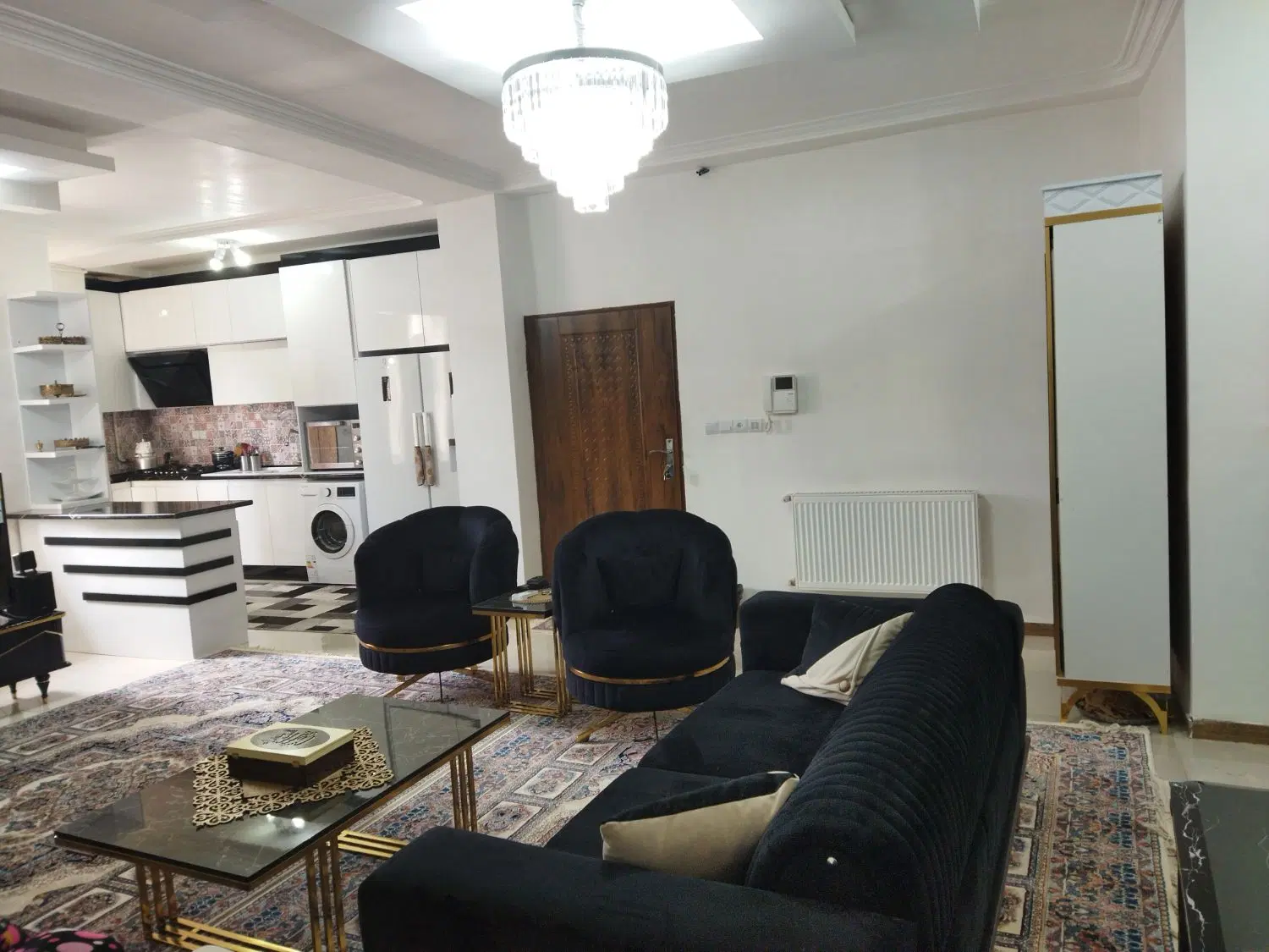 طبقه اول ۱۲۰ متری حمیدیان.خیابان گلستان