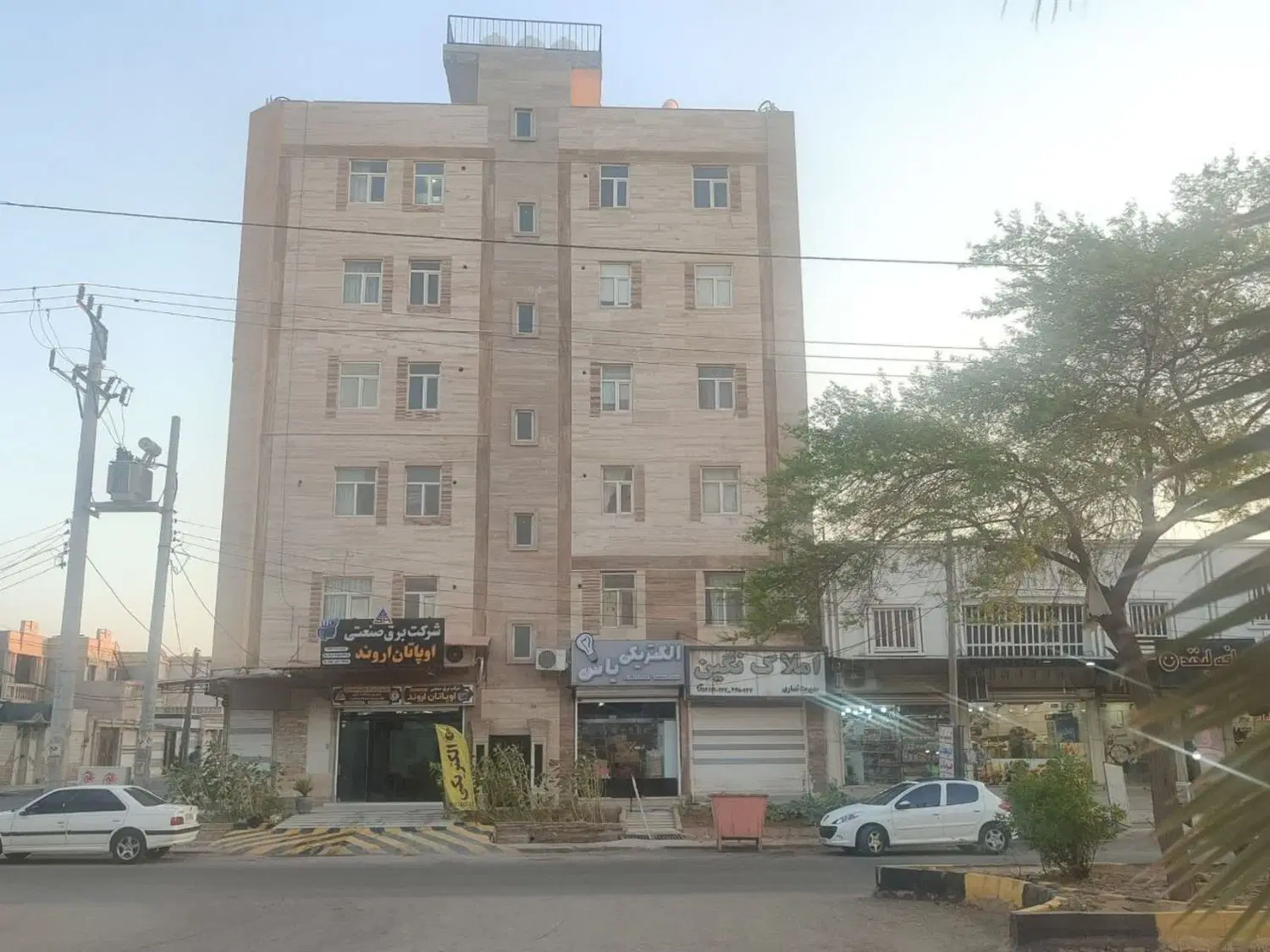 یک واحد آپارتمان لوکس
