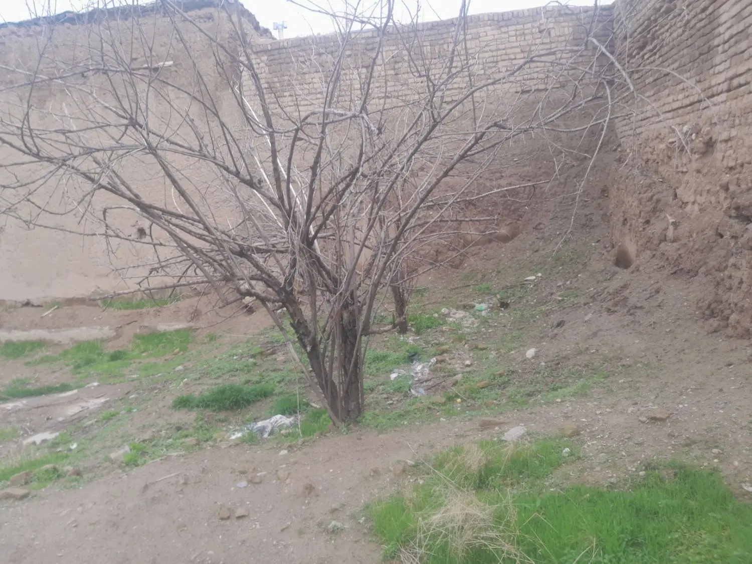 زمین مسکونی کلنگی به متراژ 200متر