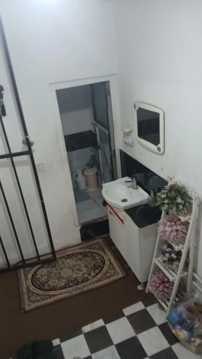 ۱۰۰ اجاره آپارتمان  طبقه دوم یاخچی اباد فرهنگیان