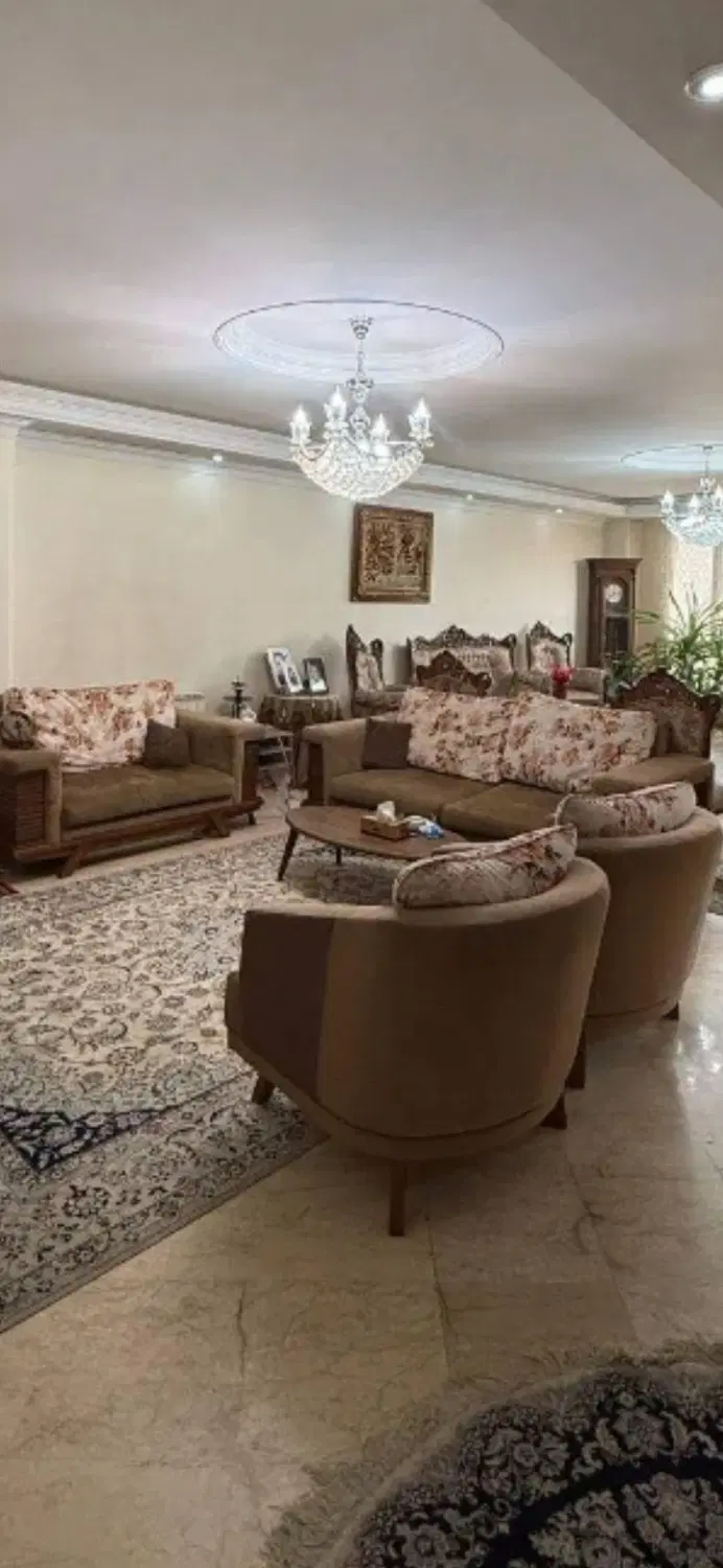 آپارتمان سه خوابه تک واحدی