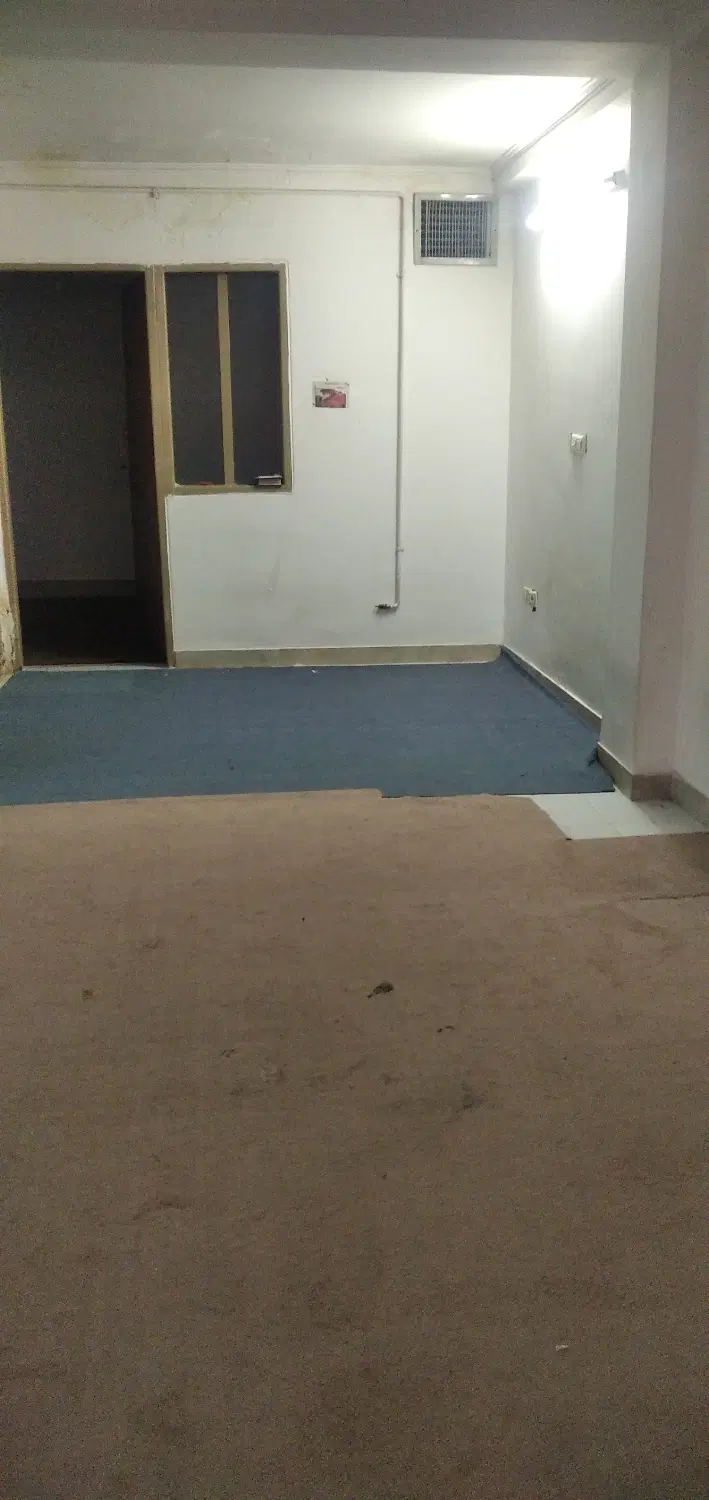 آپارتمان پژوهنده قومس. میدان امام رضا