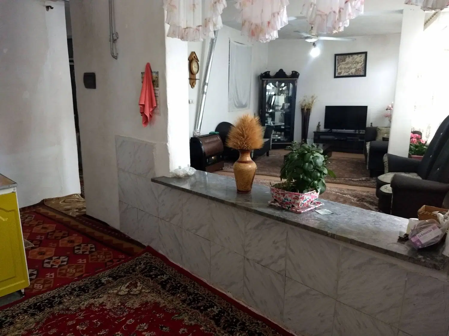 چهار راه هنگ ، تجاری و مسکونی