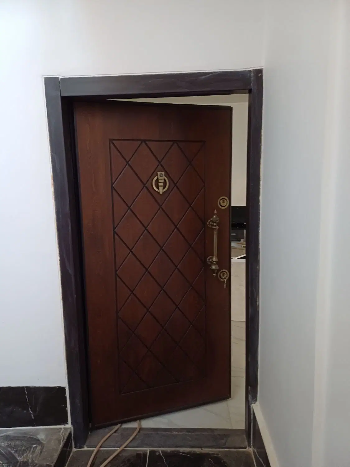 خانه دو طبقه ۸۵ متری حسن آباد
