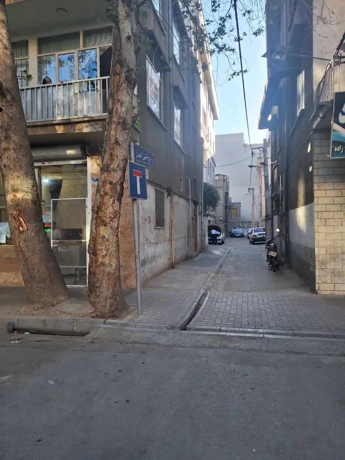 خانه کلنگی دوطبقه قابل ادغام با ۴همسایه