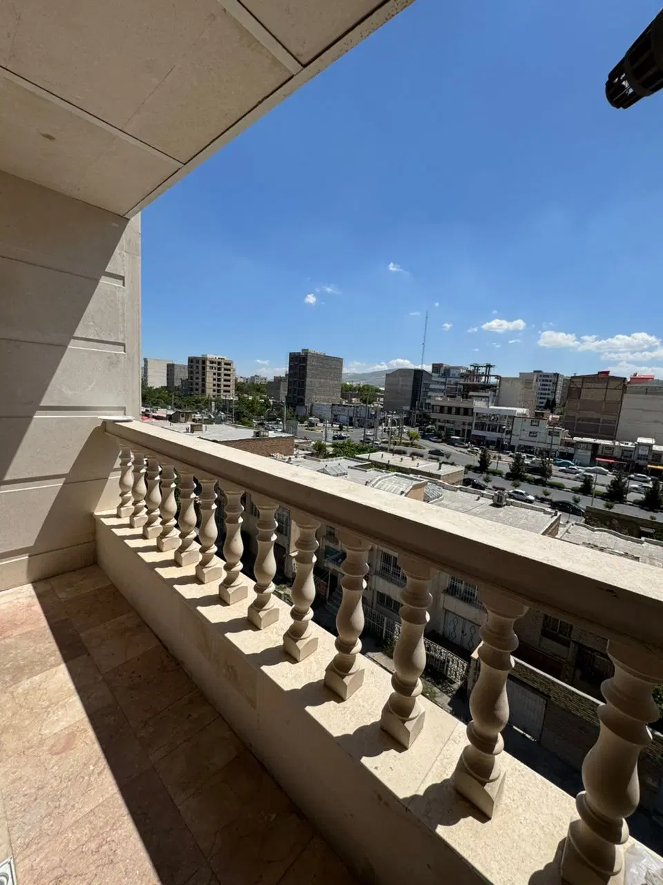 آپارتمان تک واحدی خ عارف