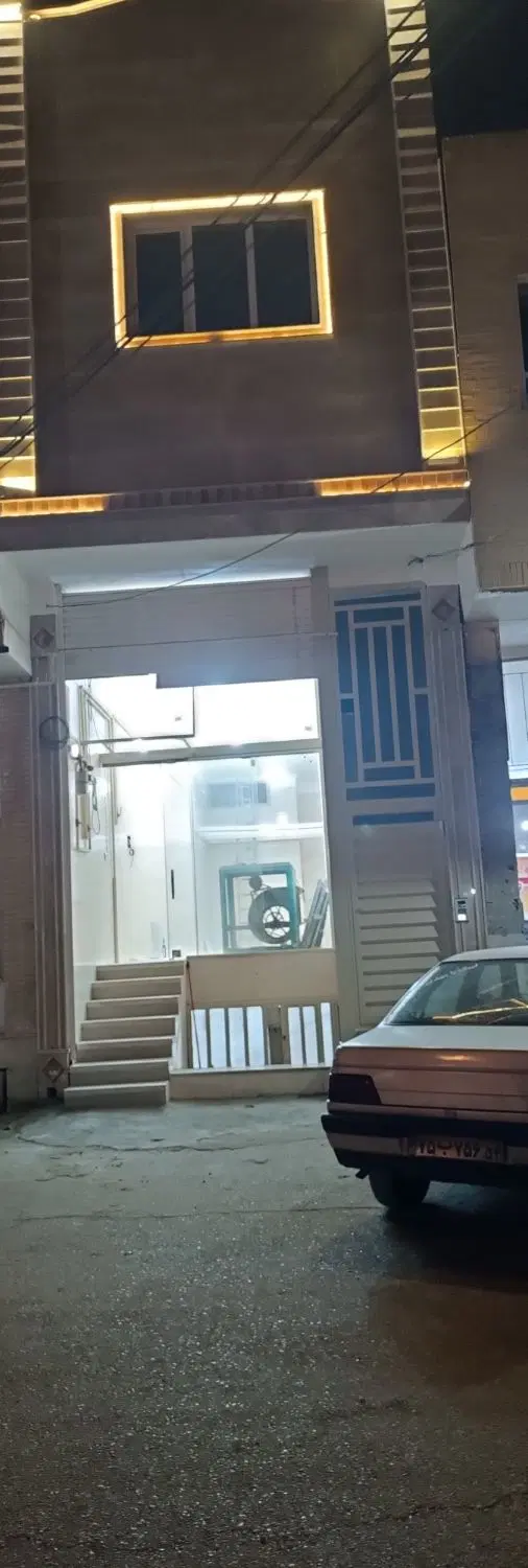 مغازه 70متری