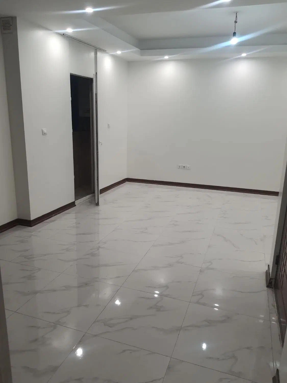 اپارتمان ۴۷ متری نوساز صفای شرقی