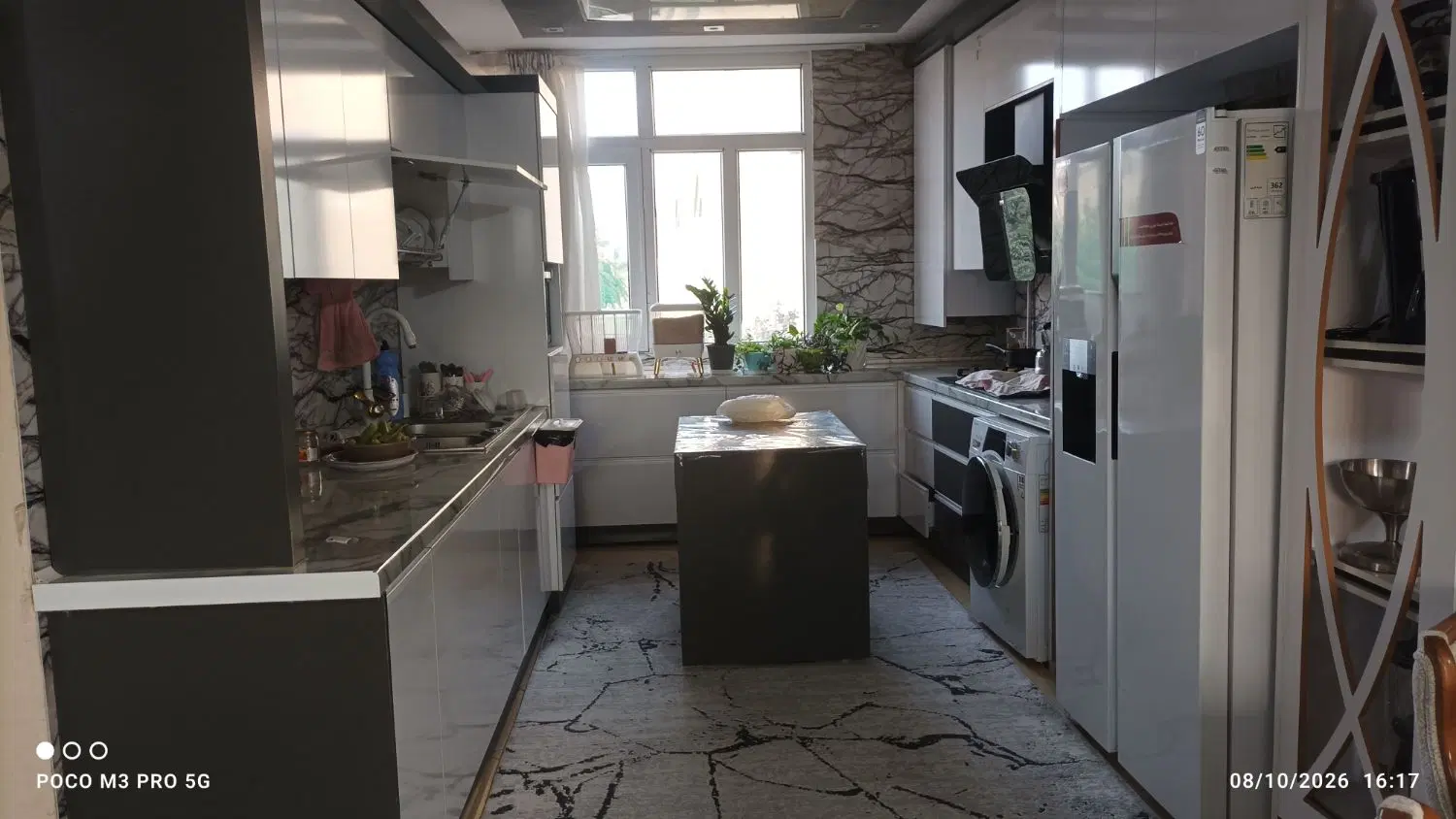 یک طبقه و نیم راه جدا