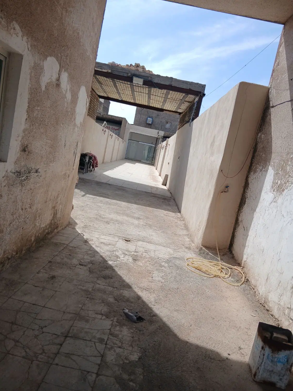 گاراژ.مغازه