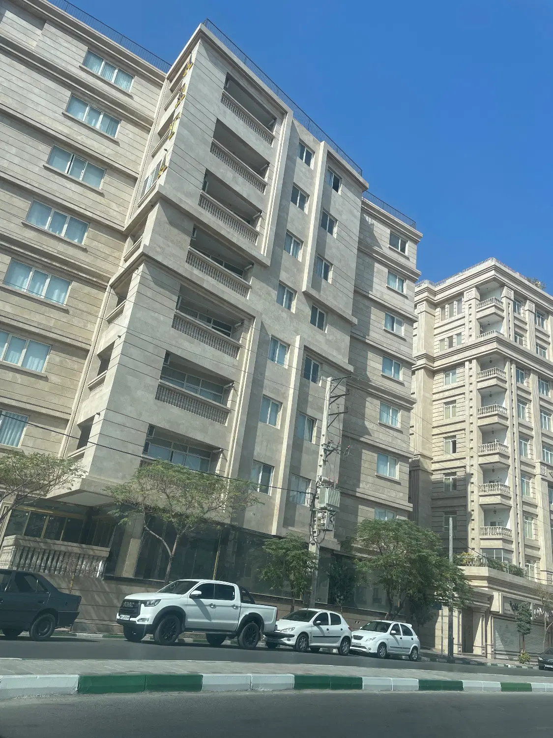 اپارتمان ۱۰۵ متری نبش رحمانیه ۲