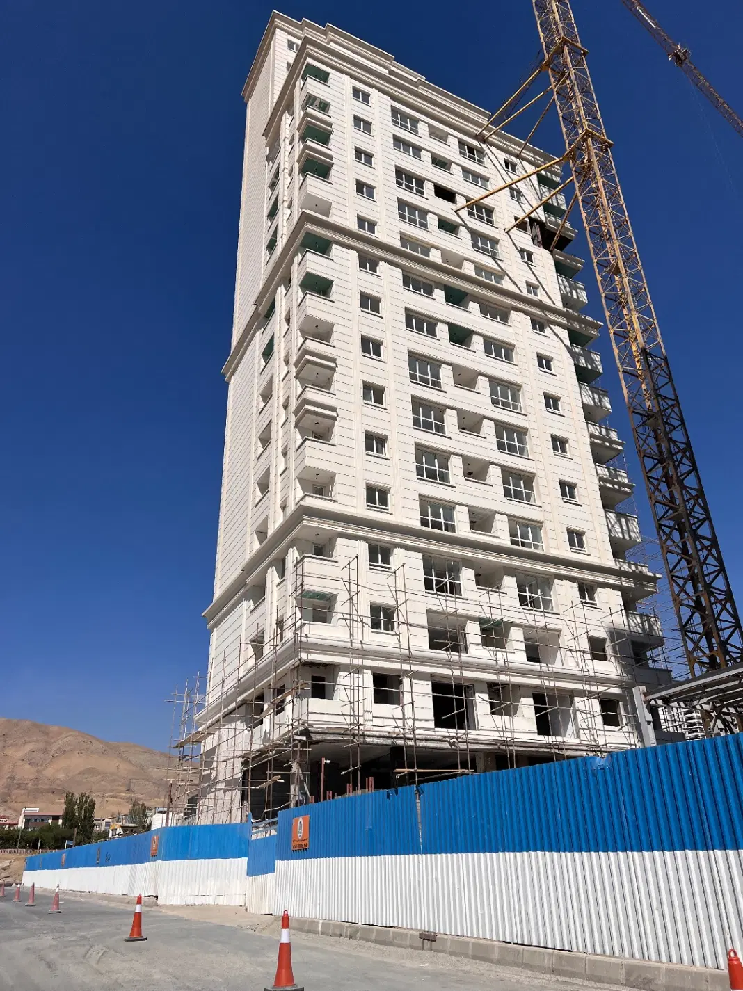 فروش ۱۱۹ جنوبی ونوس هوملند نامی اریکه پارسیان