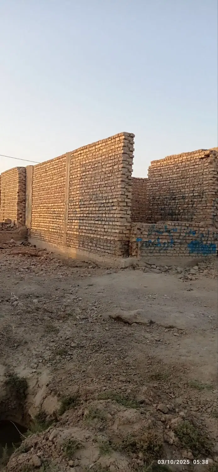 منزل نیمه ساخت
