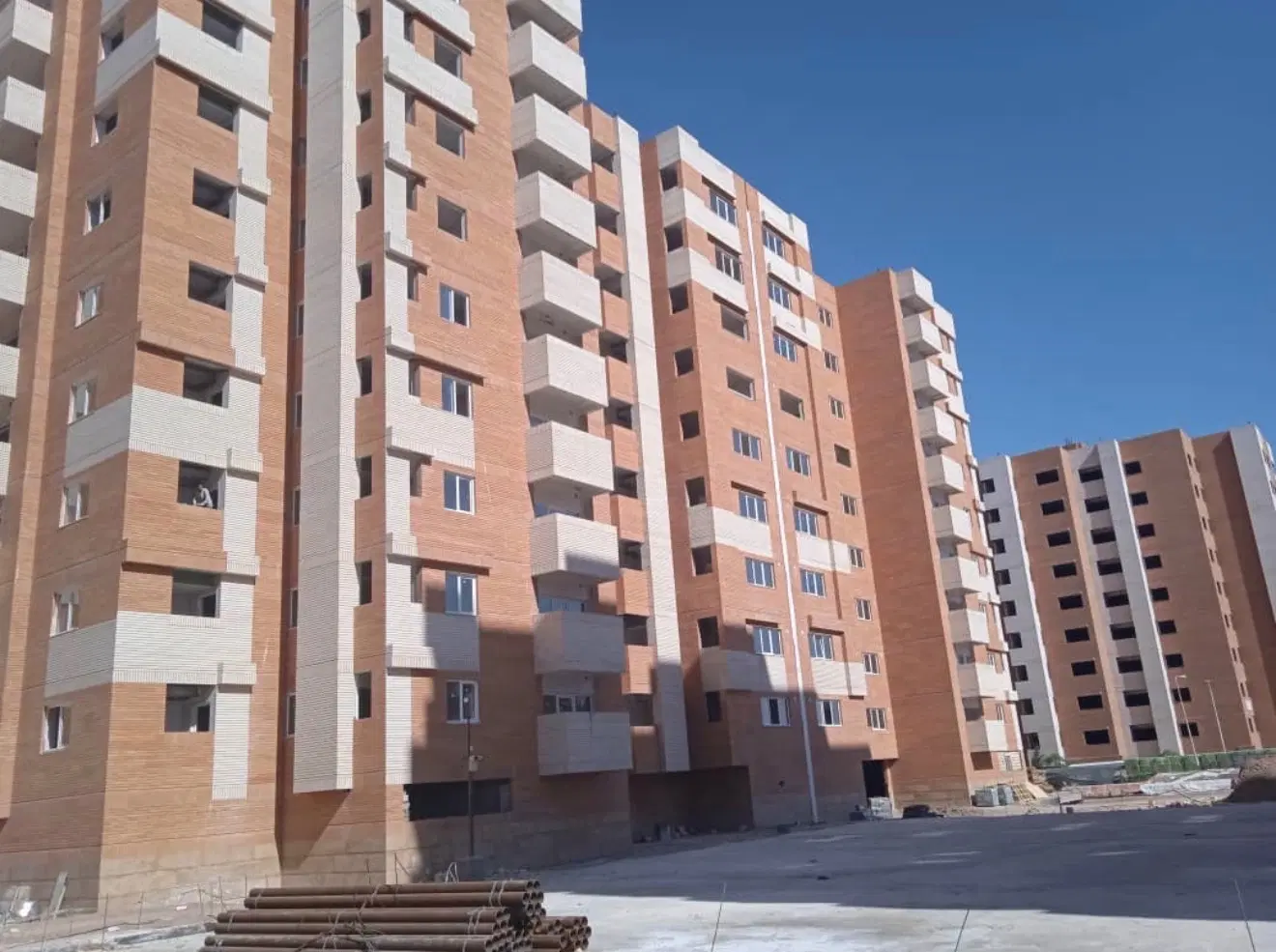 اپارتمان اندیشه ۱۰۵ متری