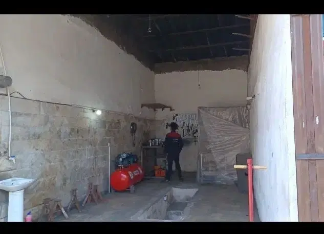 اجاره ۳۵مترمغازه خ روزبه برای صافکاری وتعمیرخودرو