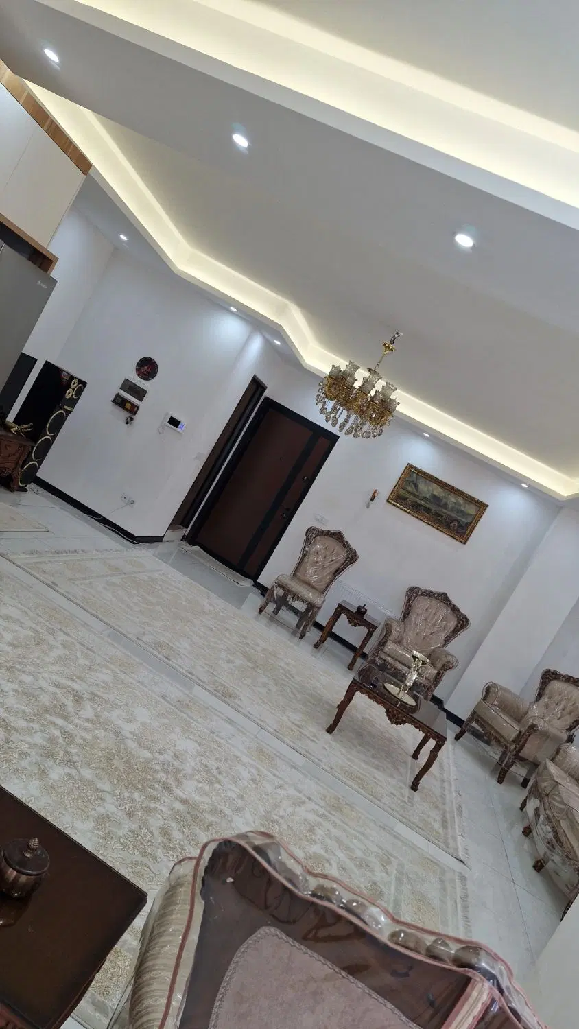 فروش واحد۱۰۳ متری در خیابات بخشداری