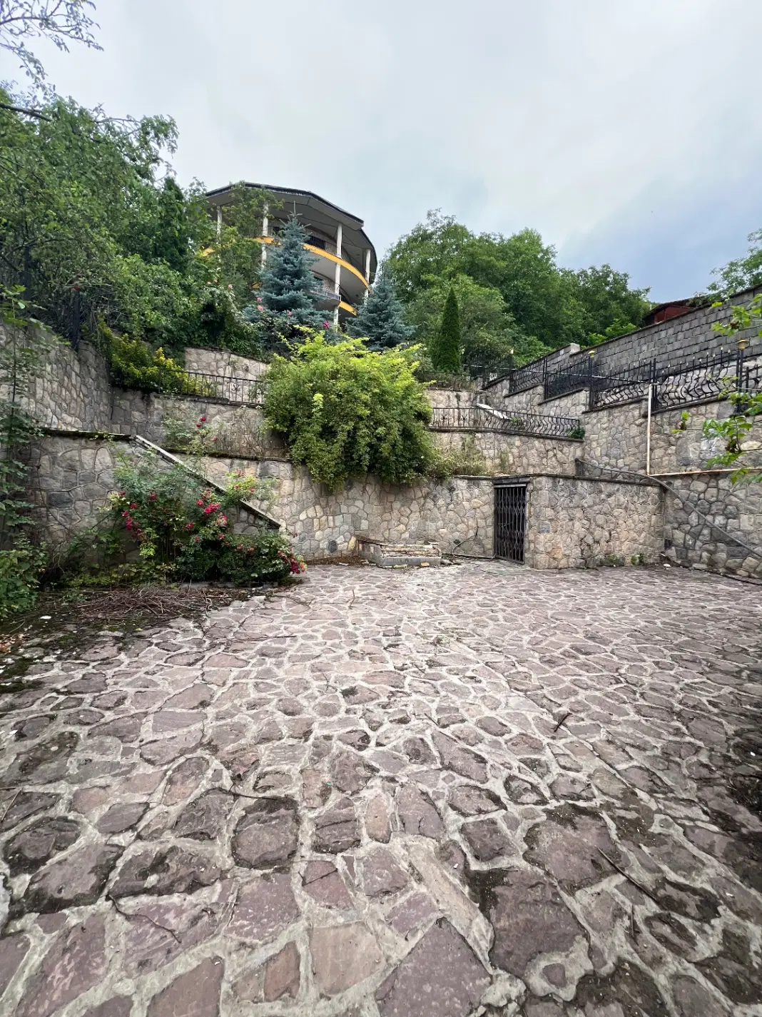 ویلا سنددار