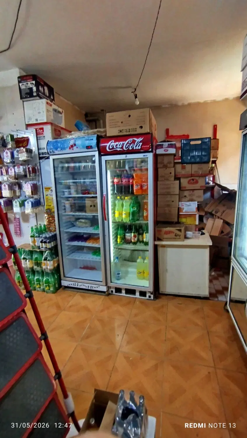فروش حیاط دو طبقه با یک باب مغازه ۶۰متری