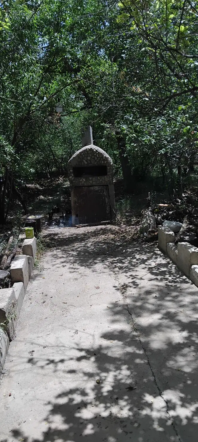 باغ میوه غرق اباد