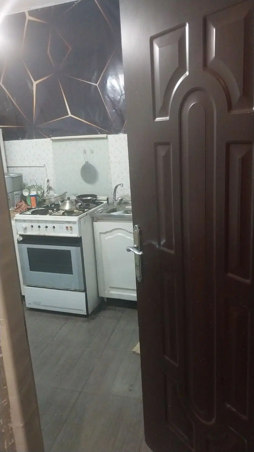 اجاره یک واحداداری تجاری