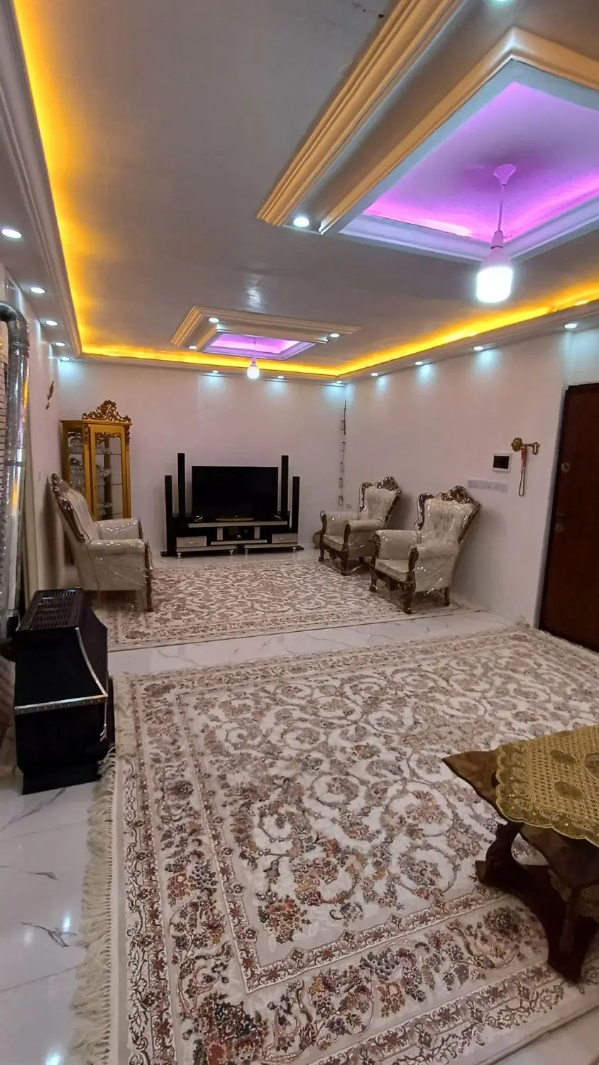 اجاره خانه طبقه سوم