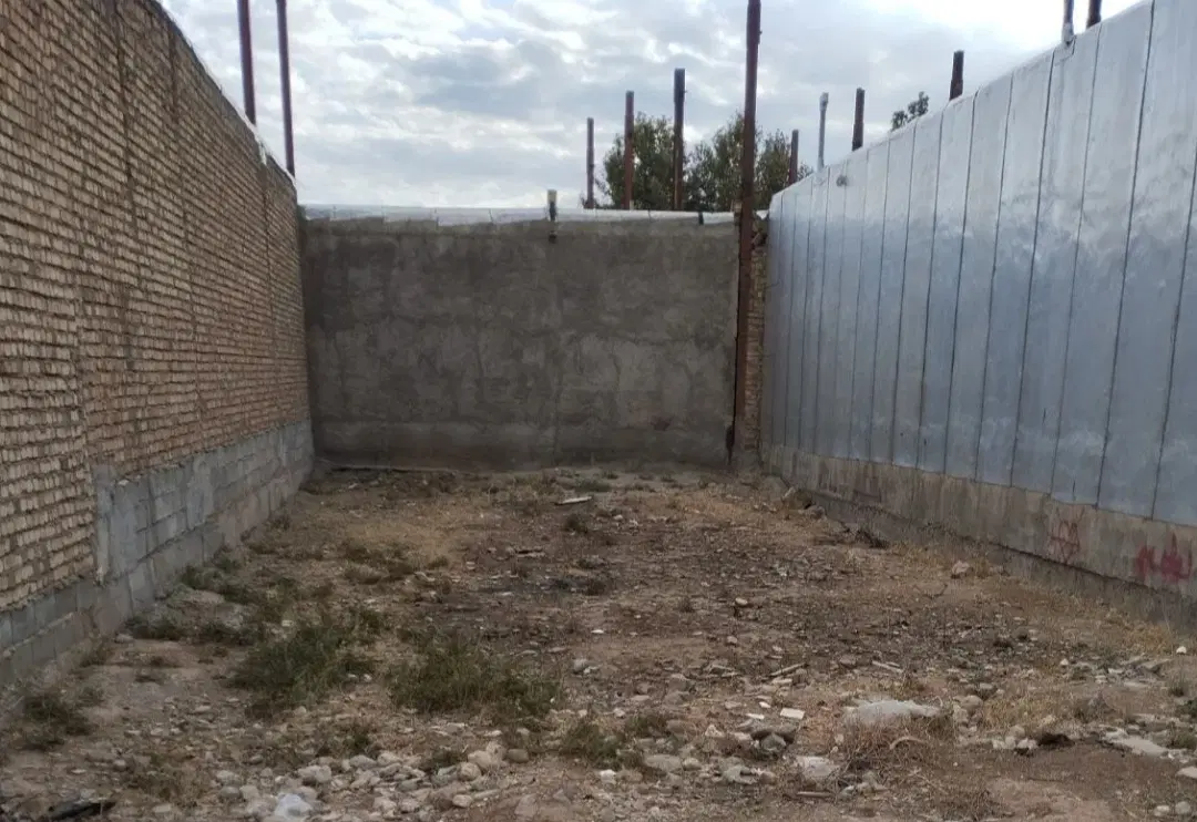 فروش زمین مسکونی پوشاک گلستان ۴