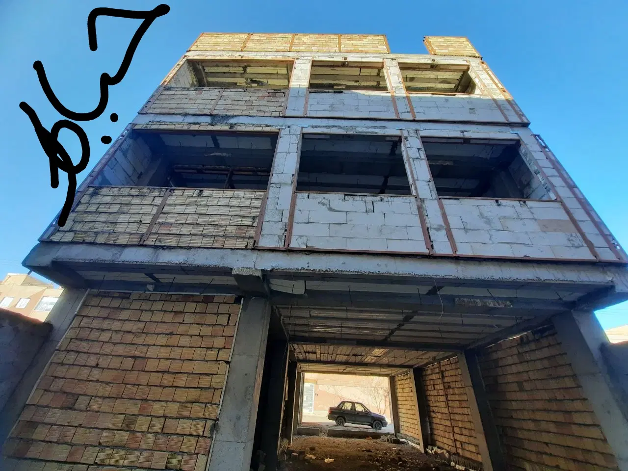 ملک نیمه ساز(ویلایی دو طبقه)