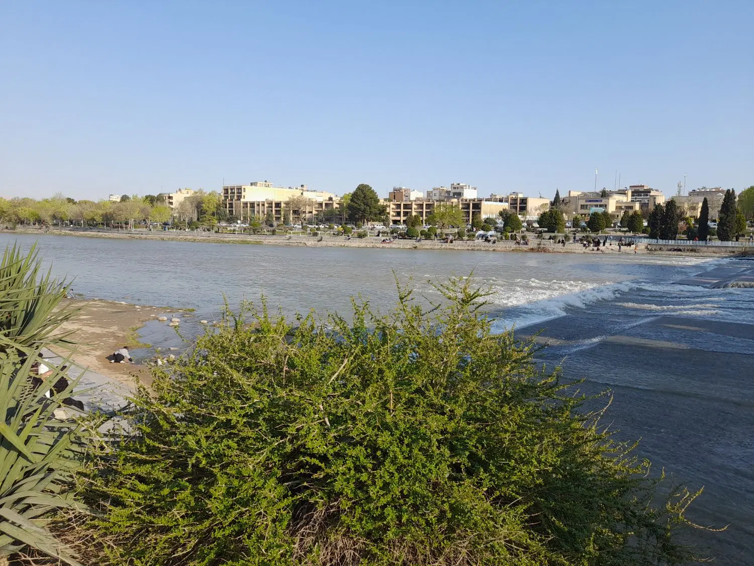 فروش آپارتمان ۱۷۵متر ۳خواب نوساز