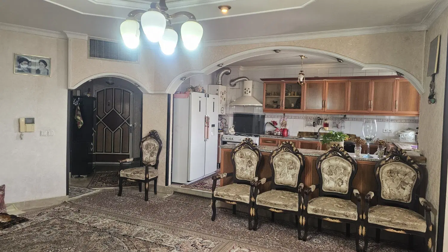 اپارتمان سه خوابه ملکی۱۵۰ متر صدرا