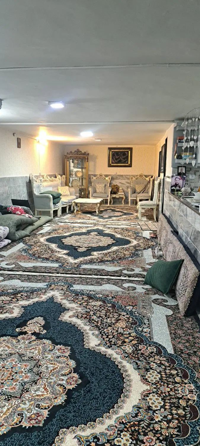هم‌خانه‌خانم بدون‌اجازه به ازای مراقبت شب از بیمار