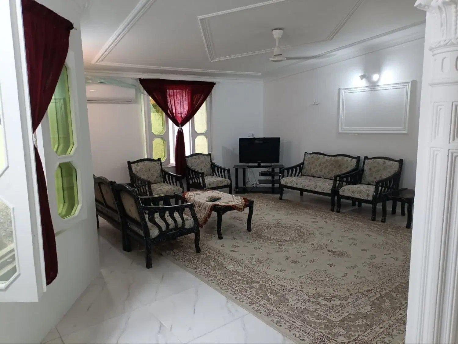 ویلا حیاط دار. دربست