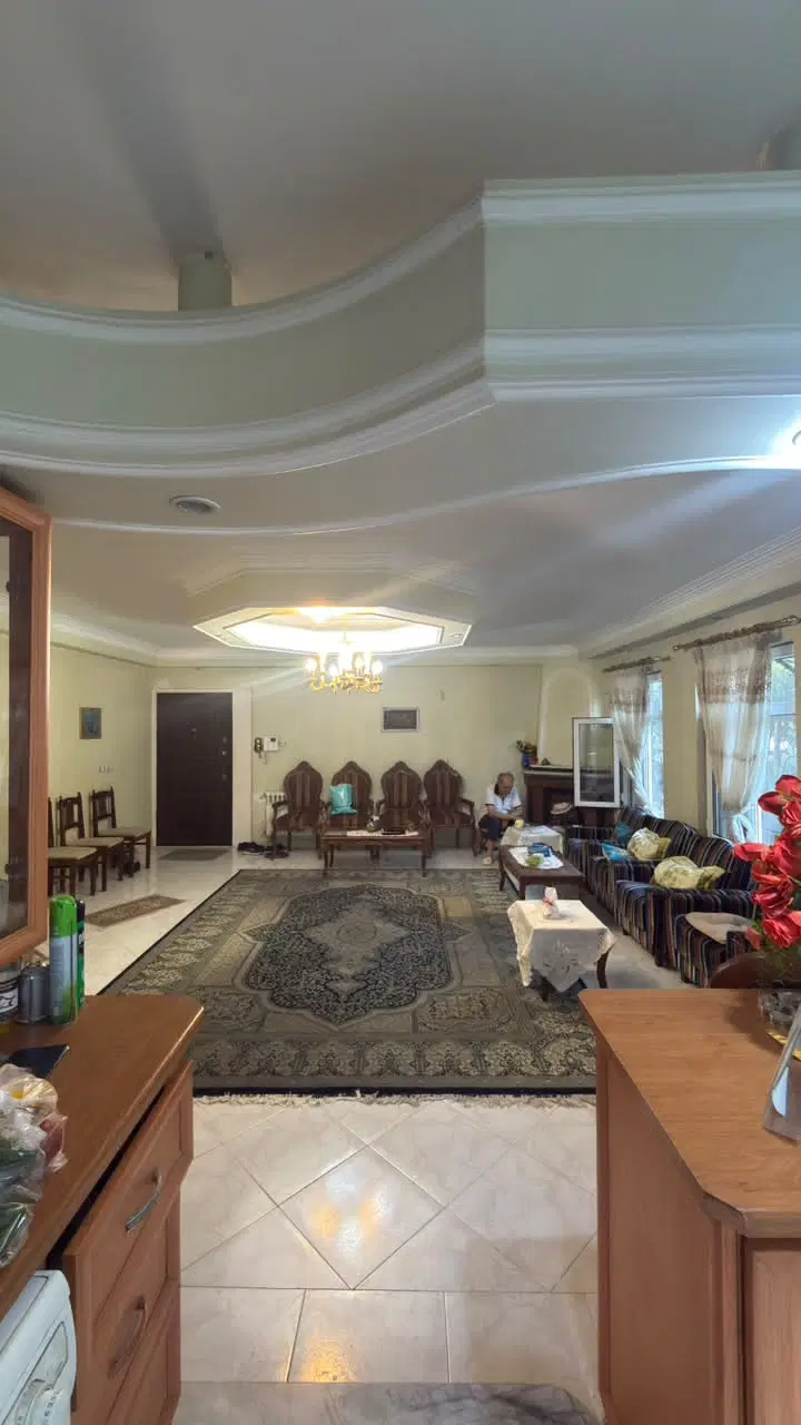122متر سه خواب فول عظیمیه