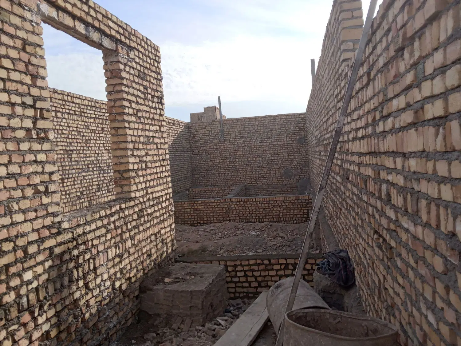 چهاردیواری کارخانه قند خیابان چمران