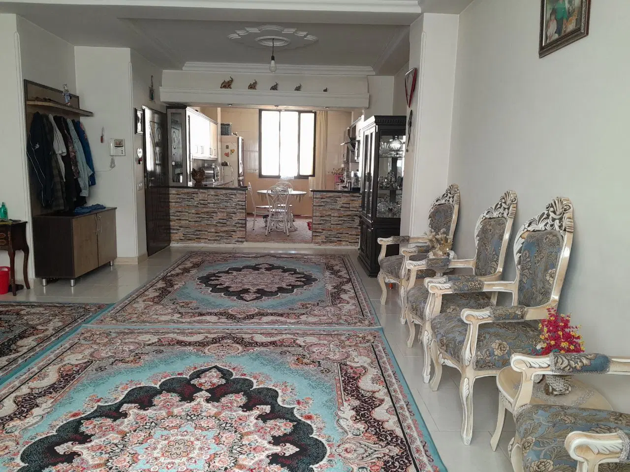 آپارتمان تک واحدی