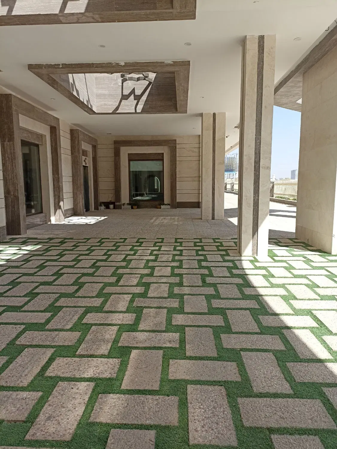 اجاره ی واحد۱۲۰ متری خرازی
