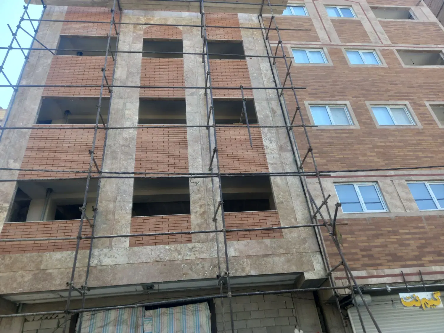 پیش فروش آپارتمان گلکار