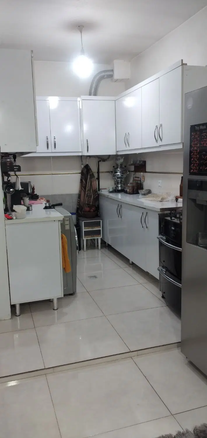 یک واحد آپارتمان شیک و تمیز