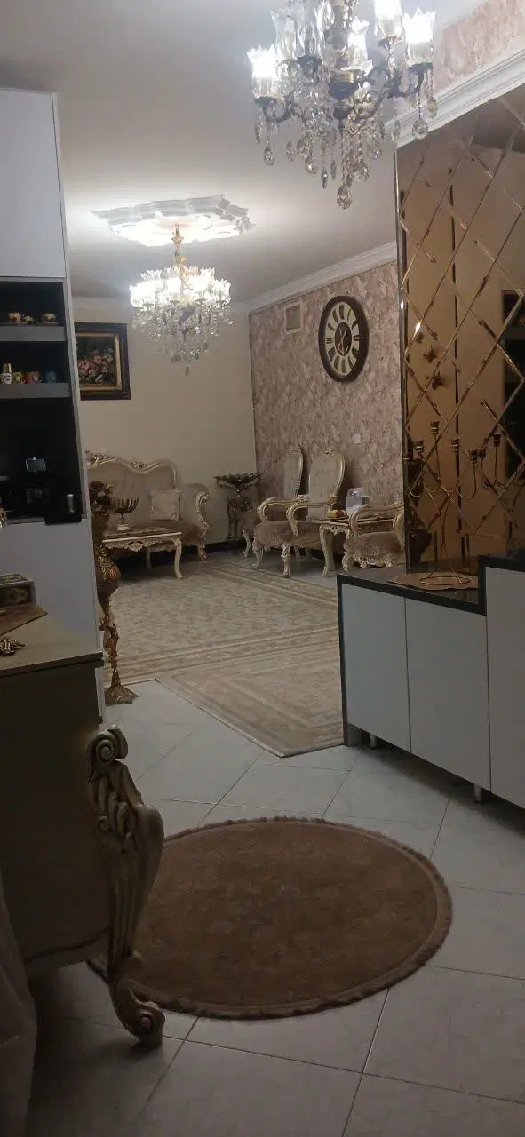 مومیوندفروش۷۰متردوخواب طبقه دوم سندامضا ۵_۵۰۰