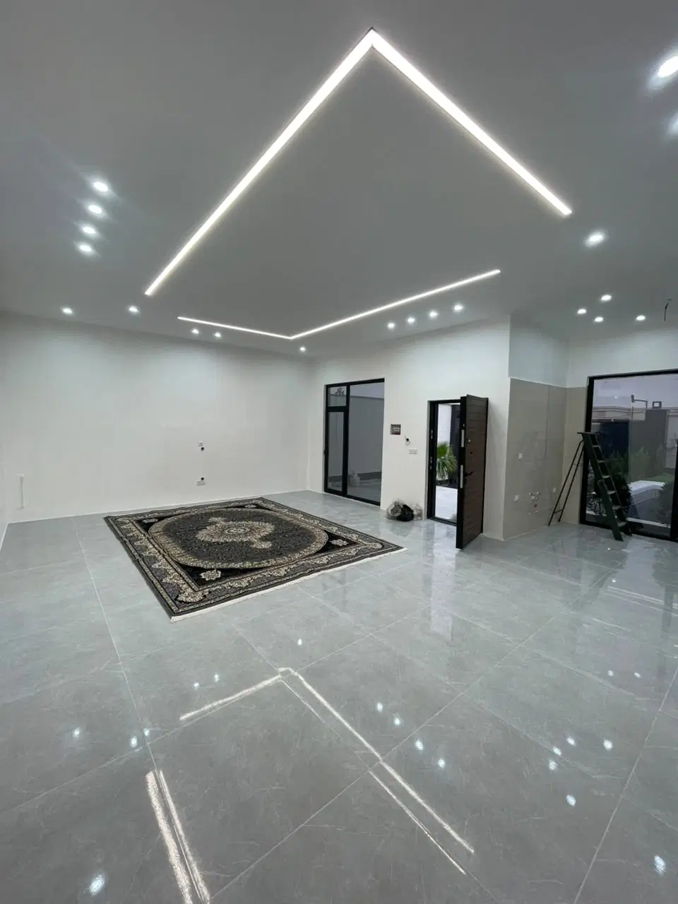 ویلا باغ شهرکی فول امکانات سهیلیه زعفرانیه