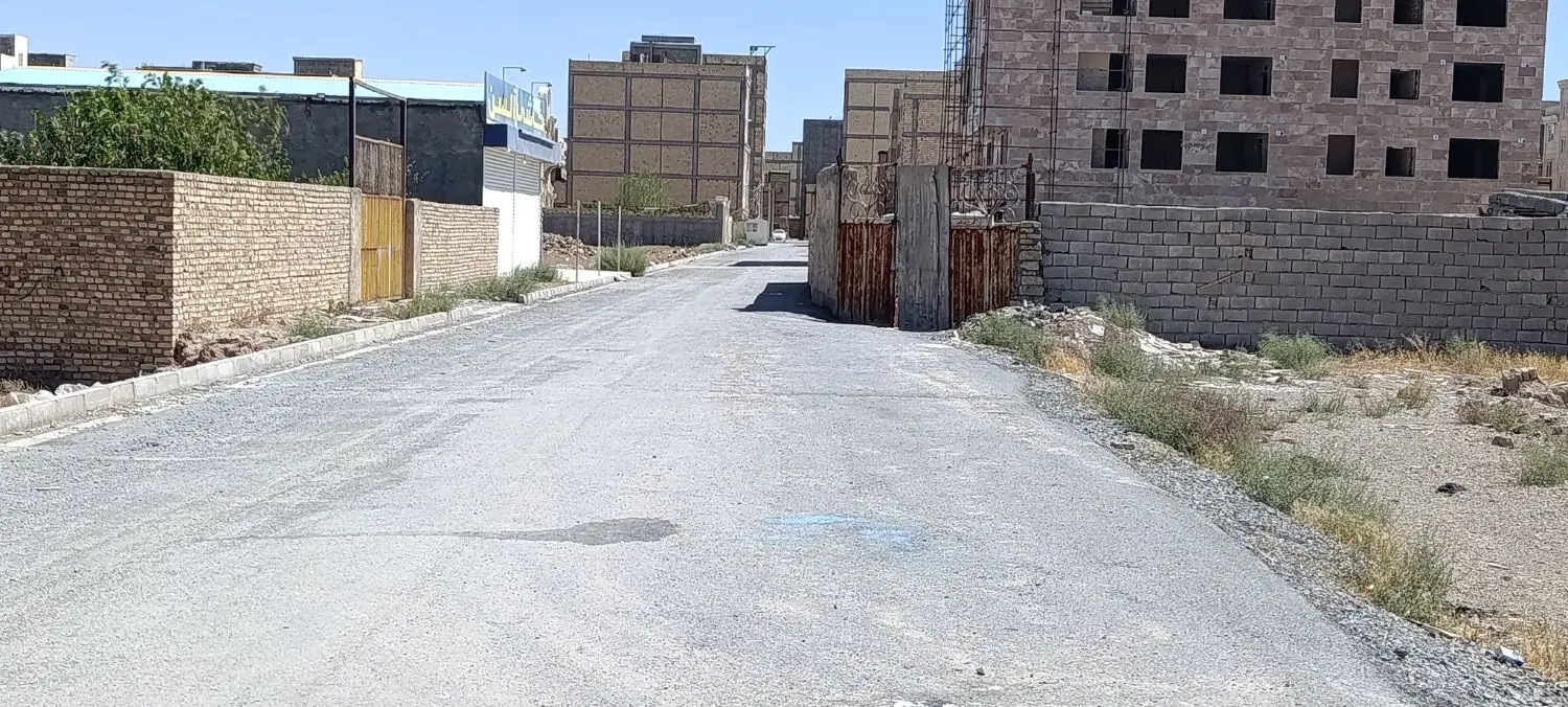 زمین بر 16متری مسکونی گاوخانه مهردشت احتشامیه